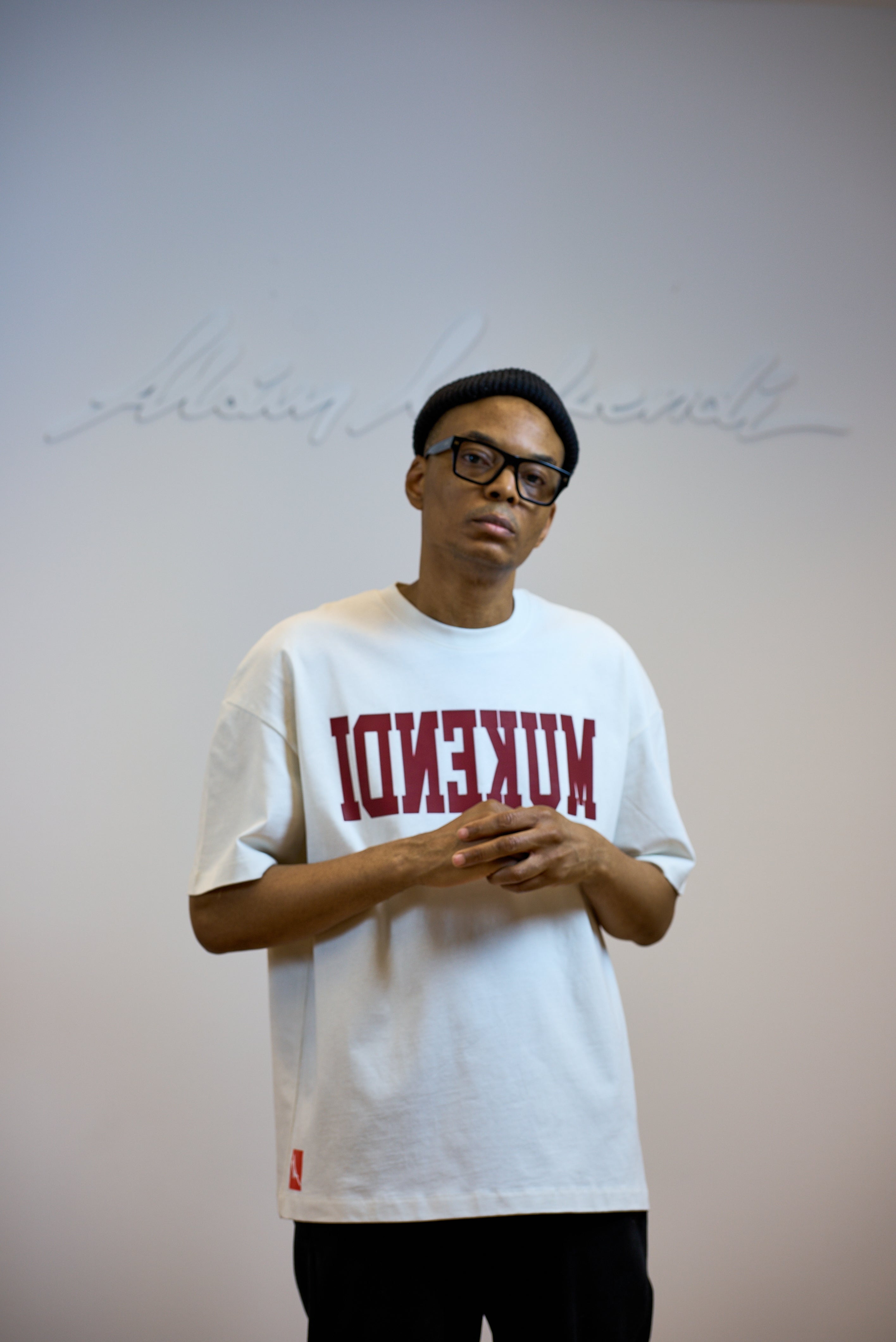 T-Shirt Mukendi-Reverse- Blanc cassé - Bordeaux Numéro 32